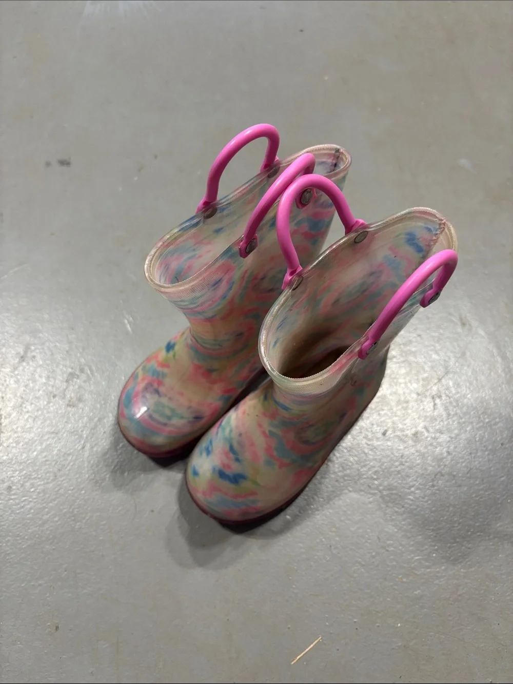 Kids Tie-Dye Rain Boots with Pink Handles